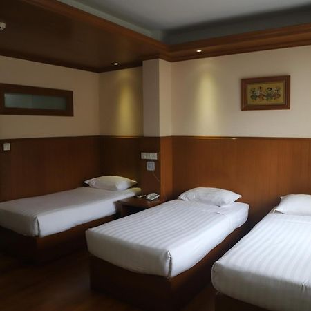 Hotel Sidney Yangon Luaran gambar