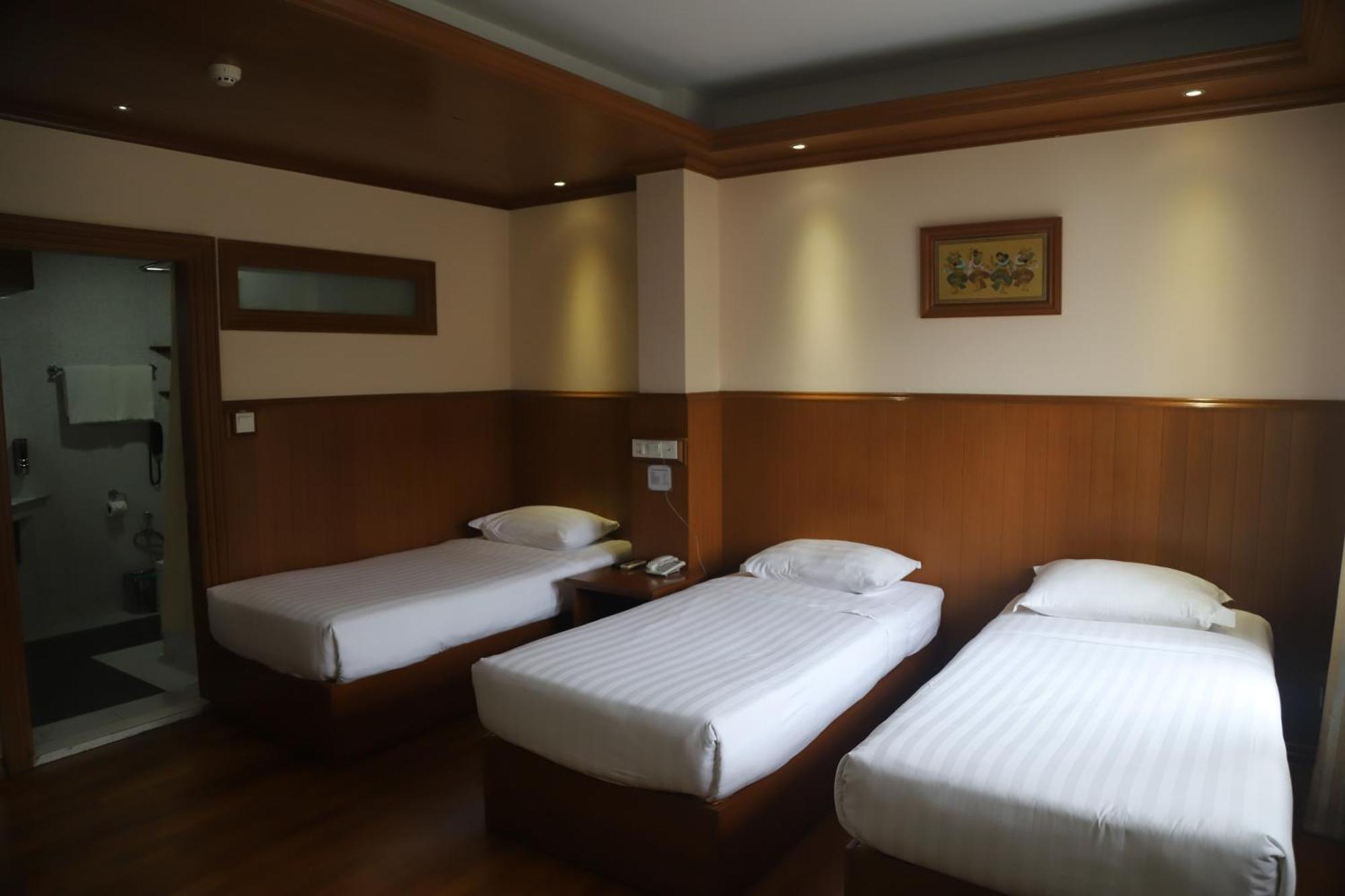 Hotel Sidney Yangon Luaran gambar