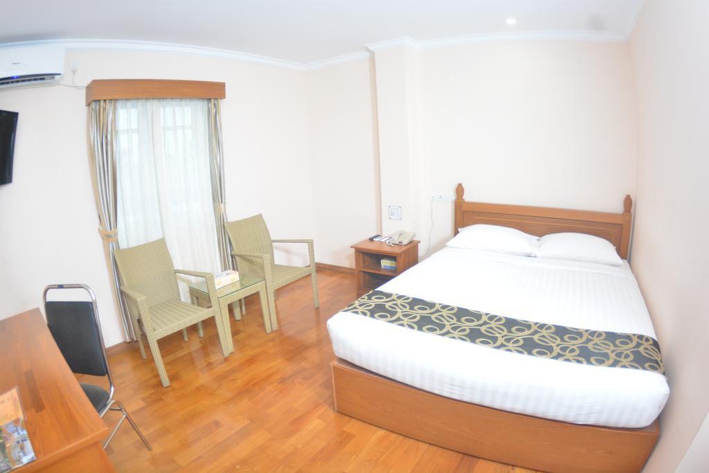 Hotel Sidney Yangon Luaran gambar
